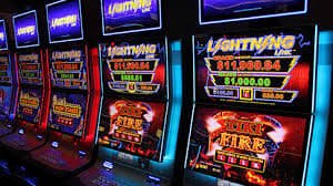 wwbet club Sportsbook ပလက်ဖောင်းပေါ်တွင် မြန်မာ ကစားသမား ဘောလုံးပွဲ In-play လောင်းကစားနေသောမြင်ကွင်း